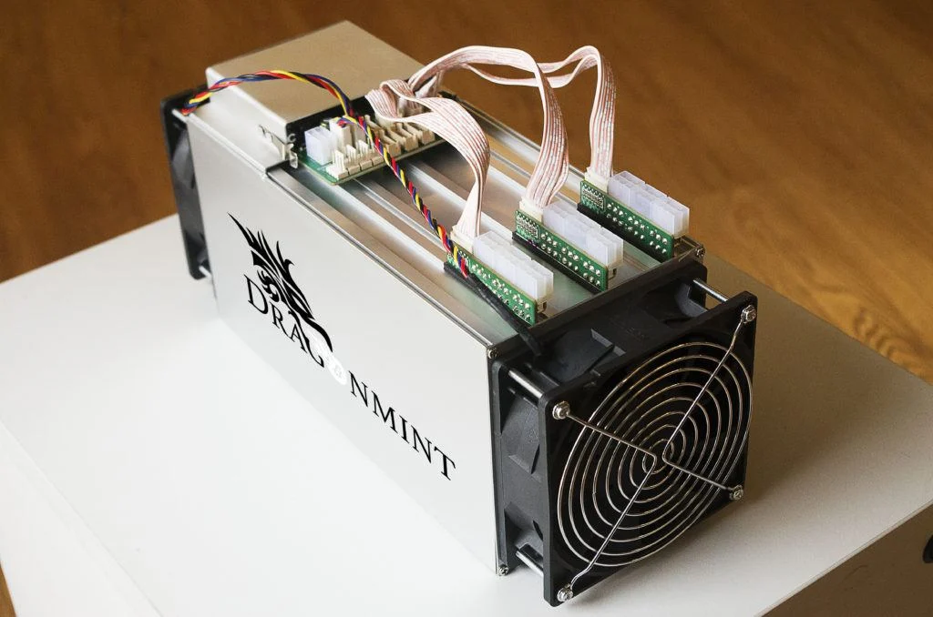 halong mining dragonmint ASIC